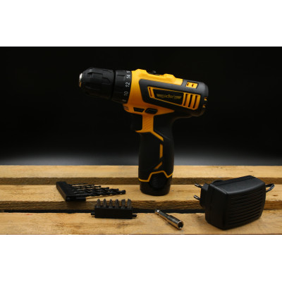 Prezent dla mężczyzny - Akumulatorowa wkrętarko-wiertarka w zestawie