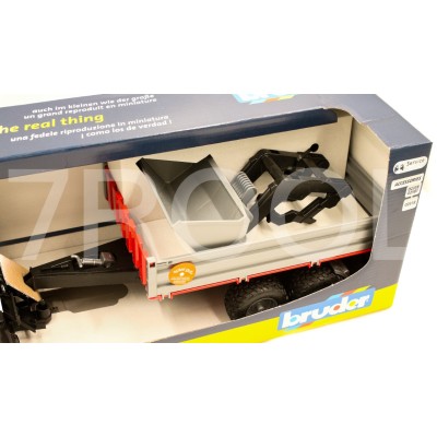 Zabawkowy ciągnik Claas Nectis 267F z ładowaczem czołowym i przyczepą – Bruder 2112