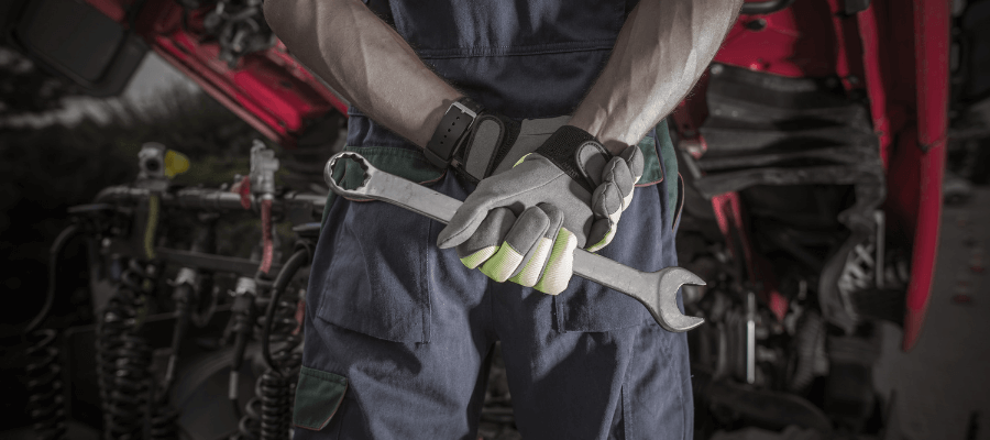 Narzędzia do wymiany alternatora w Ursusie C360